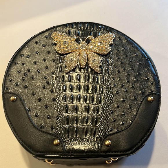 Round Vegan Leather Ostrich Print Bag With Big Rhinestone Butterfly - Picture 5 of 15